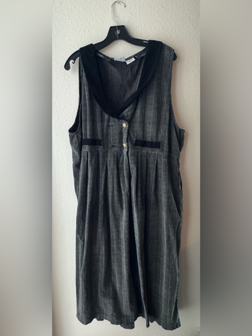 Vintage Sleeveless Plaid Midi Dress in Charcoal and Black 2X Cottagecore